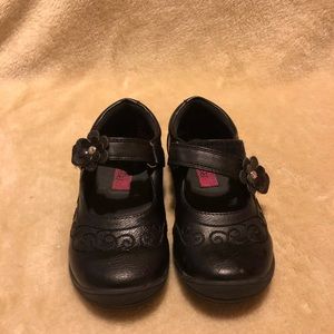 Toddler black leather shoes